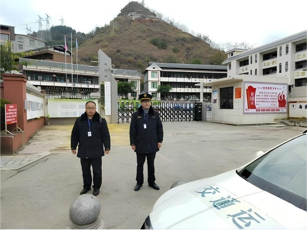 貴州羅甸：整治校園周邊環(huán)境 保障學生安全出行