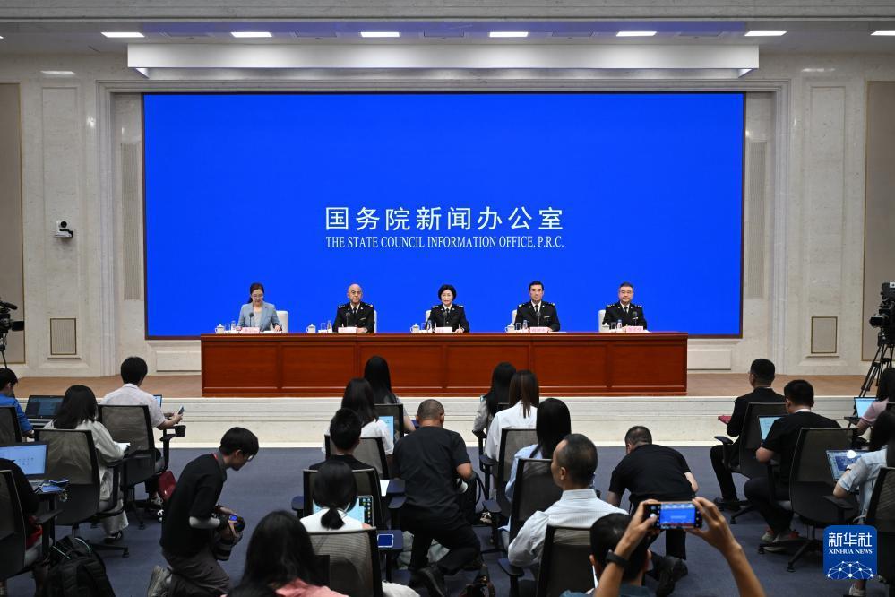 年均41.5萬(wàn)億元，“十四五”期間海關(guān)監(jiān)管進(jìn)出口貨物體量全球最大